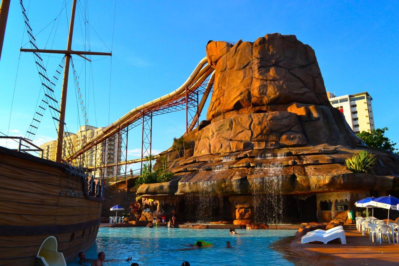 Villas Diroma Com Um Dia No Acqua Park, Splash E Slide Калдас-Новас Экстерьер фото