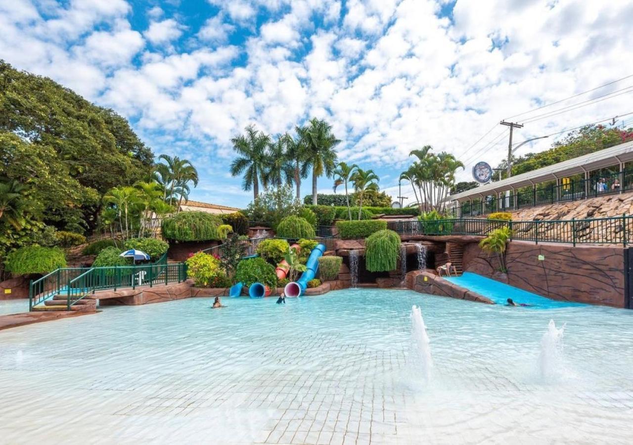 Villas Diroma Com Um Dia No Acqua Park, Splash E Slide Калдас-Новас Экстерьер фото