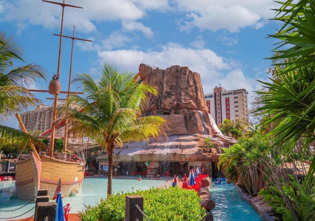 Villas Diroma Com Um Dia No Acqua Park, Splash E Slide Калдас-Новас Экстерьер фото